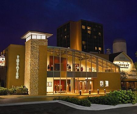 Pheasant Run Resort Сент-Чарльз Экстерьер фото