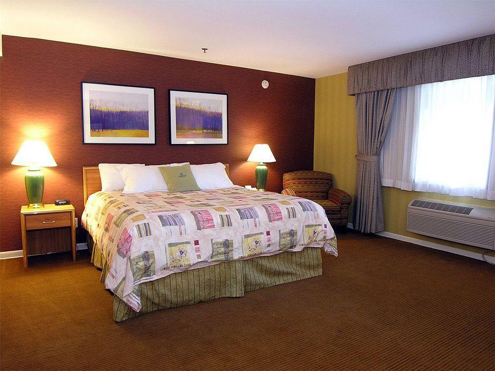 Pheasant Run Resort Сент-Чарльз Экстерьер фото