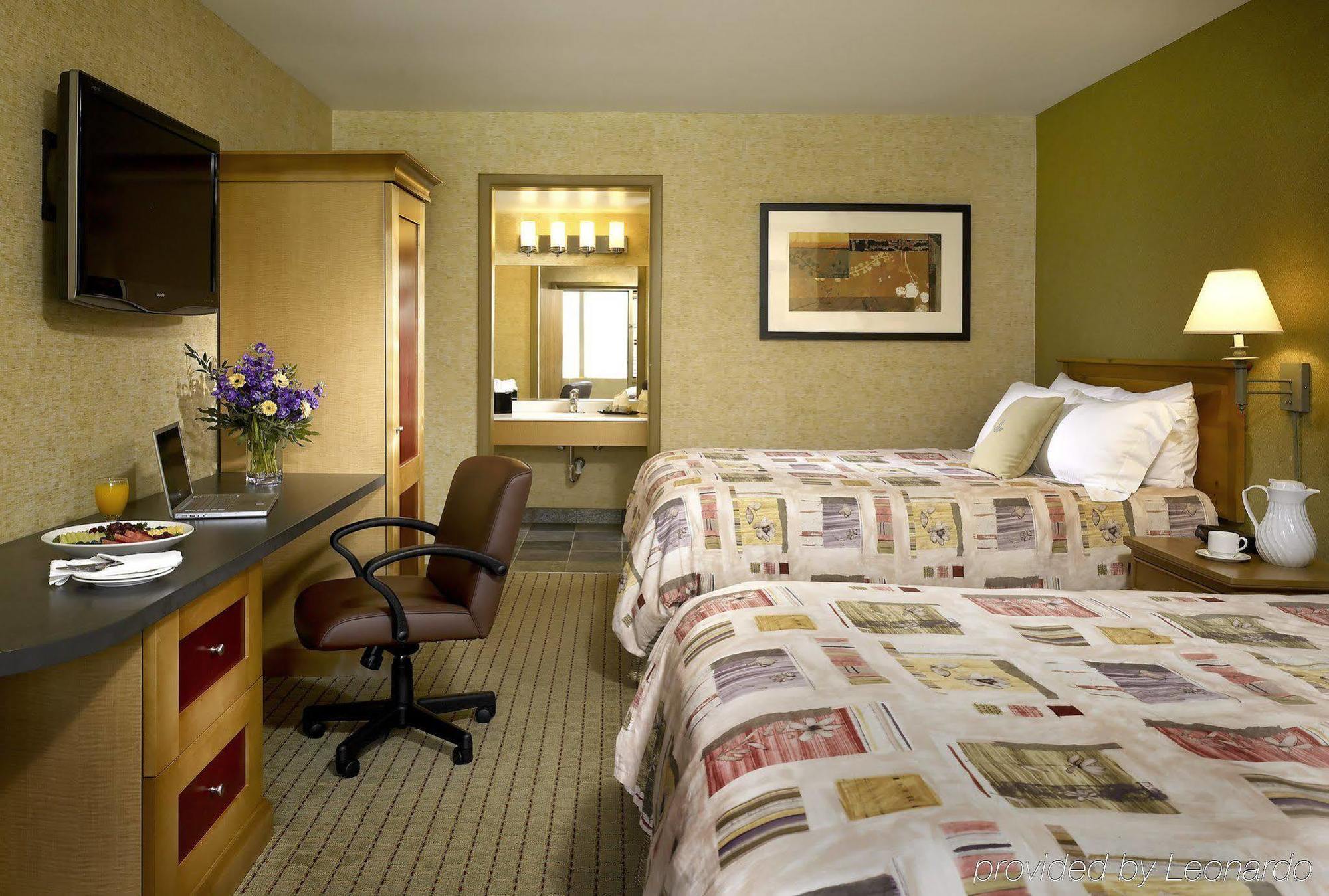 Pheasant Run Resort Сент-Чарльз Экстерьер фото