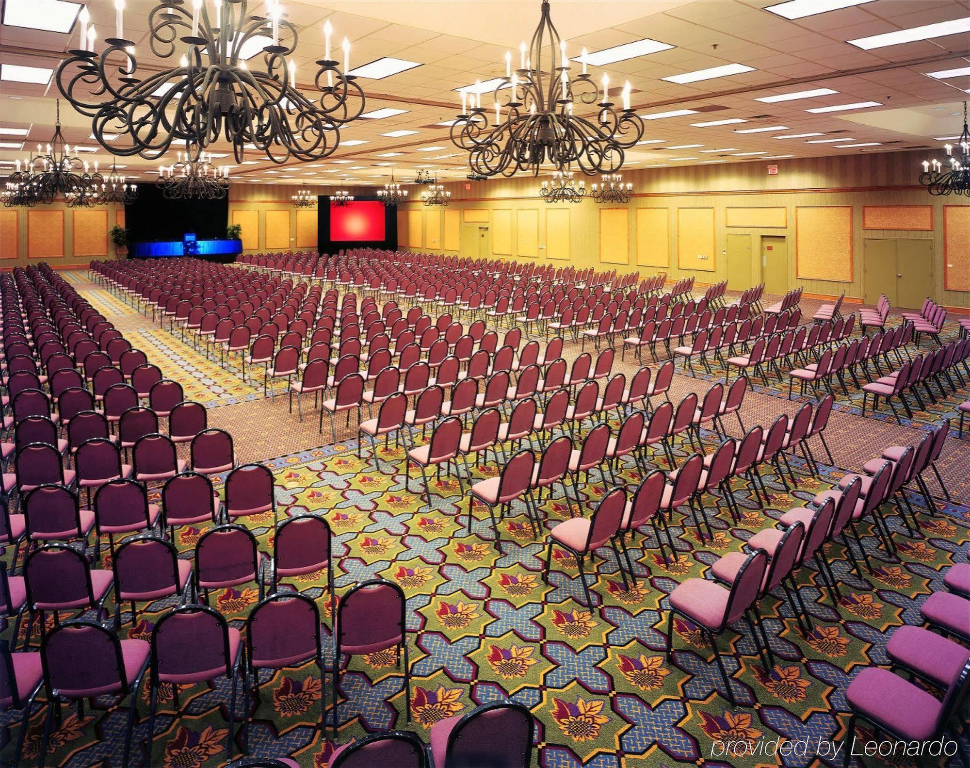 Pheasant Run Resort Сент-Чарльз Экстерьер фото
